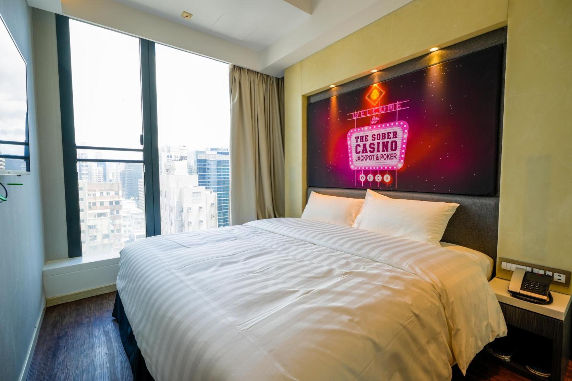 Epoch Hotel Гонконг Экстерьер фото