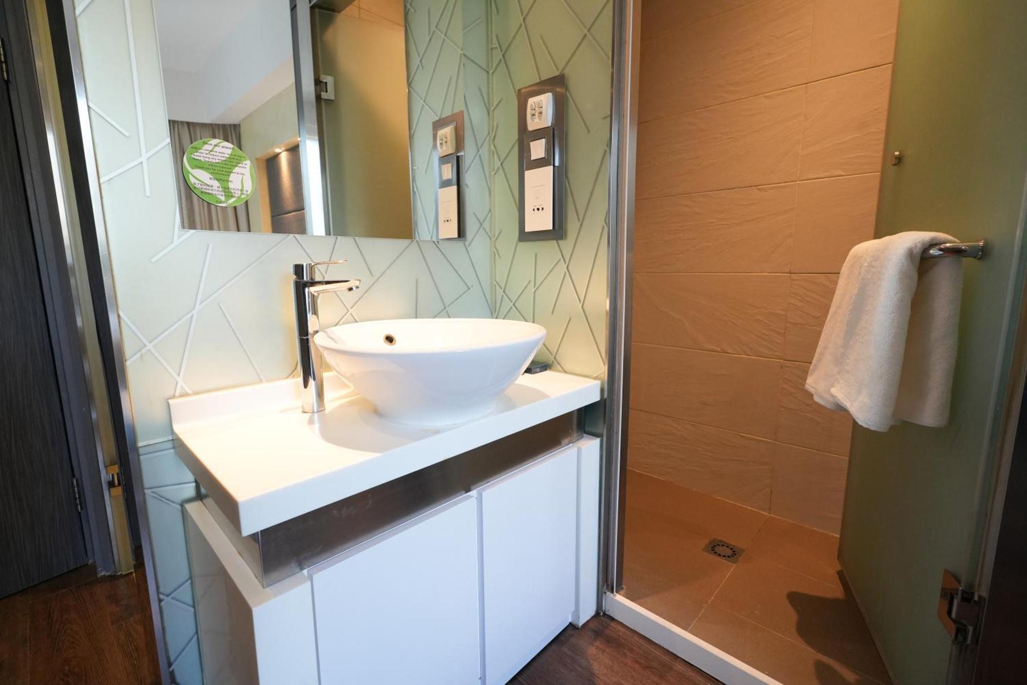 Epoch Hotel Гонконг Экстерьер фото